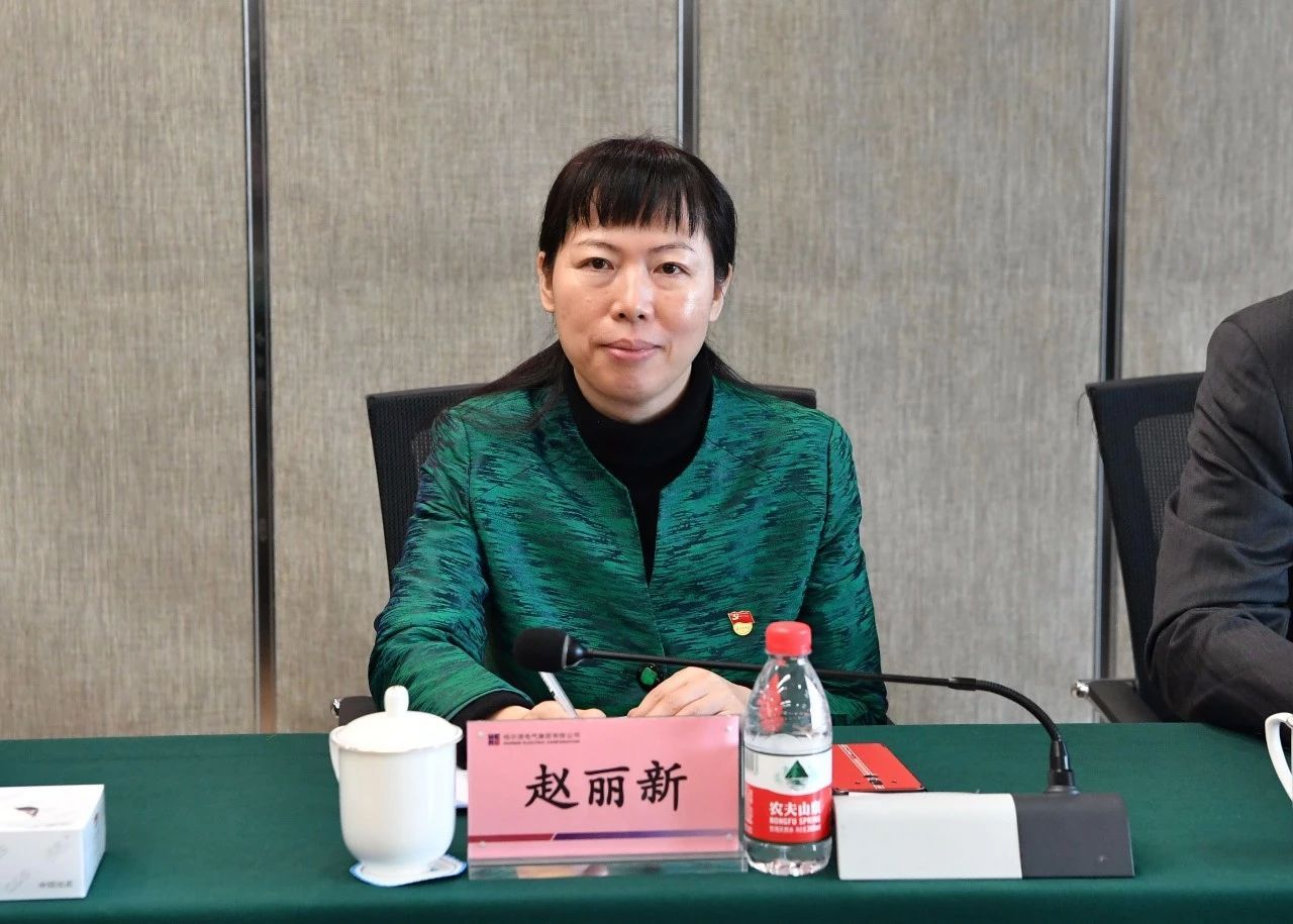 尊龙凯时集团党委召开“不忘初心、切记使命”主题教育总结大会-尊龙凯时
