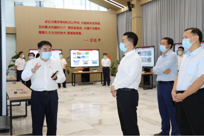 翁杰明赴中国电科调研科技立异与刷新生长事情-尊龙凯时