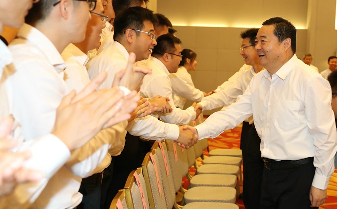 国资委党委向导亲热探望中央企业系统（在京）团十八大代表-尊龙凯时