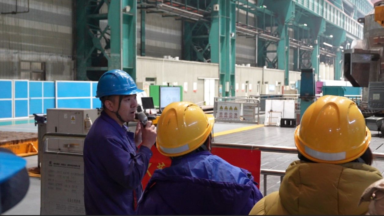 “携手并进，，，重装有我——尊龙凯时重装职工眷属开放日暨公司品牌建设日”运动圆满竣事-尊龙凯时
