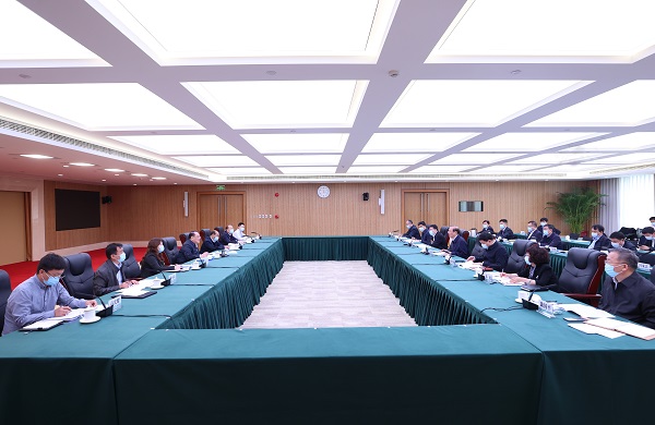 李志群赴有关中央企业开展“稳增添 防危害 促刷新 强党建”综合集中催促指导-尊龙凯时